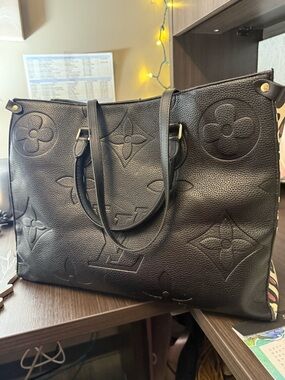 Black Embossed Leather Tote Bag - KNOCK OFF Luxury Designer Style